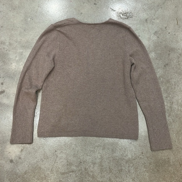 NWT Treasure and Bond V Neck Sweater Brown Shiitake Mushroom Size M - Picture 3 of 6